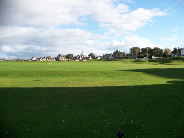 File:The Bandstand near the beach at Nairn - geograph.org.uk - 605133.jpg